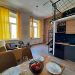 Apartment Frequently - Hide