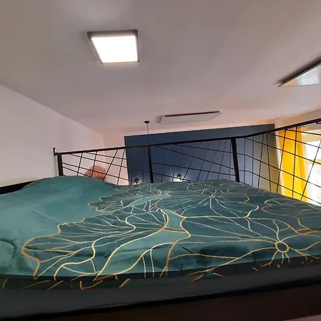 Frequently - Hide * צ'סטוצ'ובה